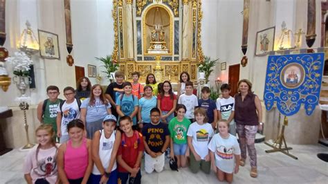 Alumnos Del Colegio Juan Xxiii Visitan A Los Patronos Del Pueblo En La