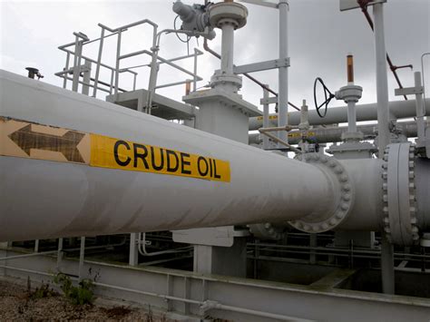 Global Benchmark Brent Crude Rises To Barrel On Tight Oil