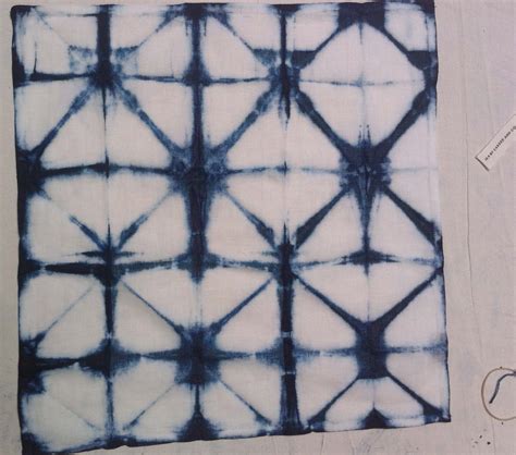 Unfolding Itajime Shibori Woven Fabric Test Knitted Fabric Woven