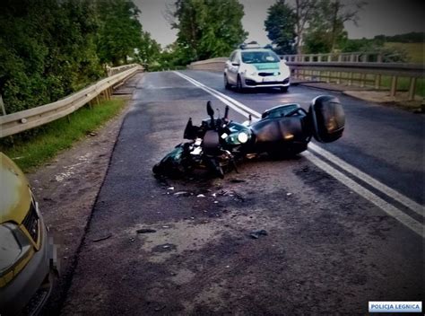 Lubelskie Tragedia Na Dk Motocyklista Wbi Si W Bok Busa