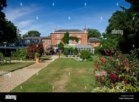 Mill House Hotel Swallowfield Berkshire Uk Afternoon Tea Cake