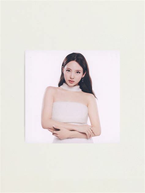 Nayeon Teuwaiseu Japan Th Album Celebrate Photographic