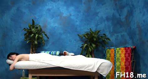 Wanton Brunette Selena Knight Craves For Extreme Fuck