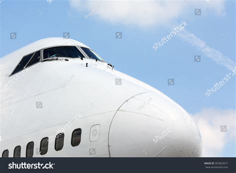 324 Boeing 747 Nose Images, Stock Photos & Vectors | Shutterstock