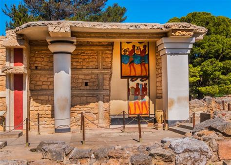 The Palace Of Knossos A Glimpse Into Minoan Civilization