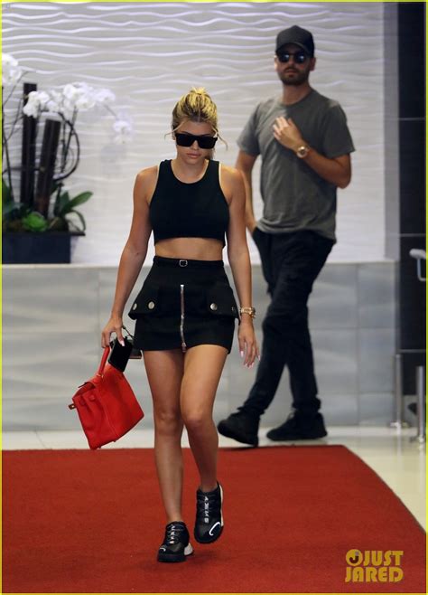 Sofia Richie Shows Off Toned Abs Shopping With Scott Disick Photo 1251301 Photo Gallery