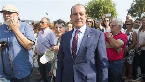 El alcalde de Camariñas recurre ante la Audiencia y la oposición podría