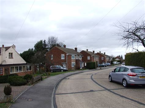 Sandown Drive Rainham © Chris Whippet Geograph Britain And Ireland