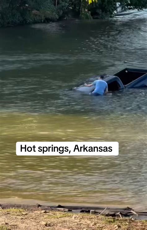 Tanjiro Meets Mitsuri At The Hot Springs By Demon Slayer 24vids