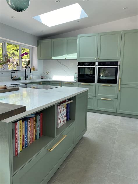 Classic Pastel Green Kitchen in Chalfont St Peter | Timberfusion