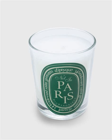 This Limited-Edition Diptyque Candle Smells of Paris