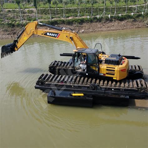 High Quality Land And Water Excavators Amphibious Excavator For