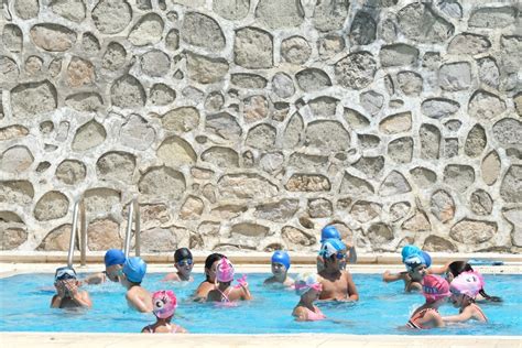 Yaz Okulunda Y Zme Reniyorlar Bodrum Kapak Haber Bodrum Haberleri