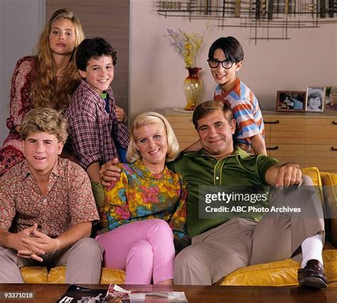 The Wonder Years Fred Savage Photos And Premium High Res Pictures