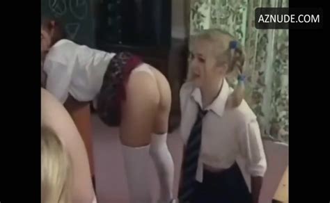 Tara Moon Lesbian Butt Scene In Class Action AZNude