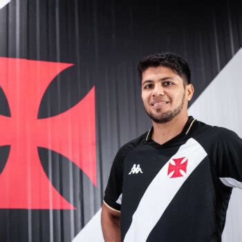 Vasco Anuncia A Contrata O Do Zagueiro Paraguaio Robert Rojas Gazeta