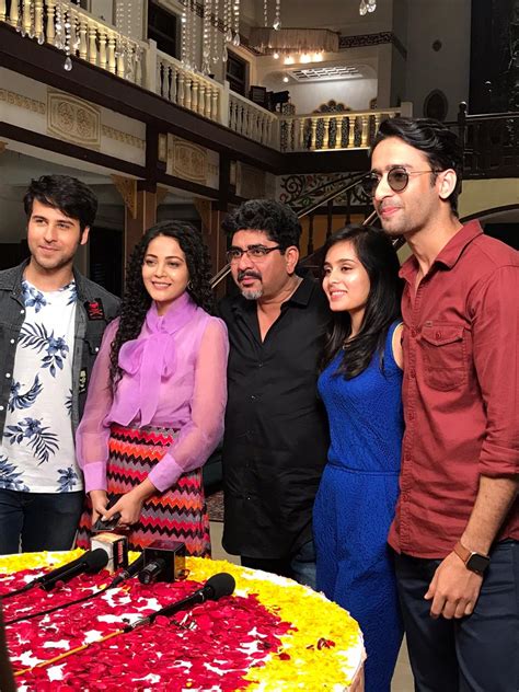 Episodes Celebration On Sets Of Yeh Rishtey Hai Pyar Ke Pics