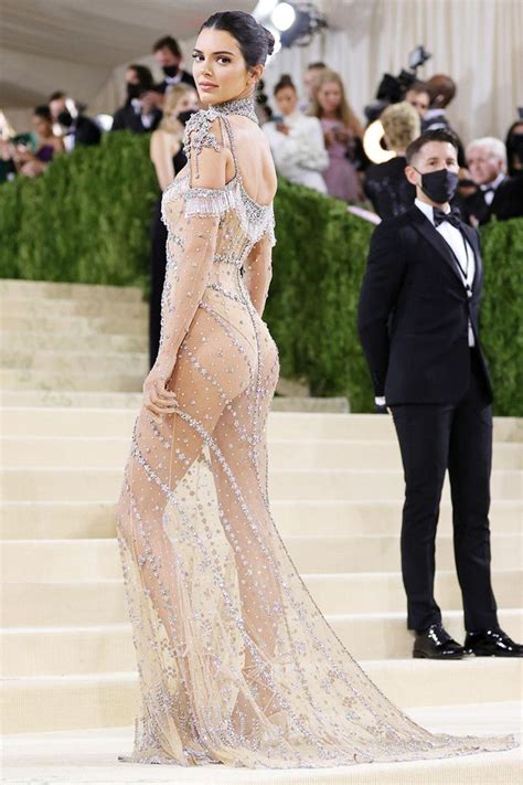 El Vestido Joya Transparente De Kendall Jenner En La Gala Met Woman