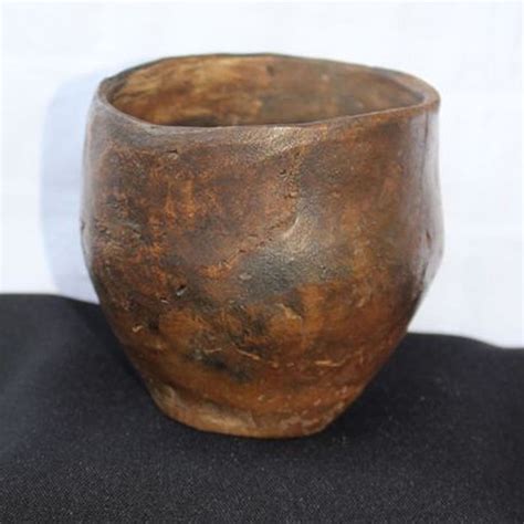 Bronze age pottery beaker - 91 x 97 mm - Catawiki