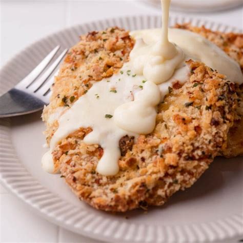 The Best Copycat Texas Roadhouse Country Fried Chicken Recipe