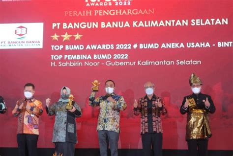 Gubernur Kalsel Raih Penghargaan Top Pembina Bumd Award 2022