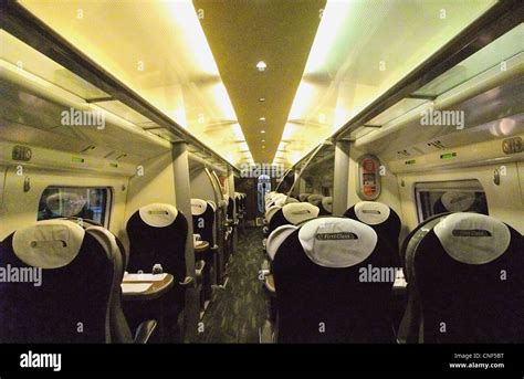 El Interior De Primera Clase A Bordo De Un Virgin Trenes Pendolino De