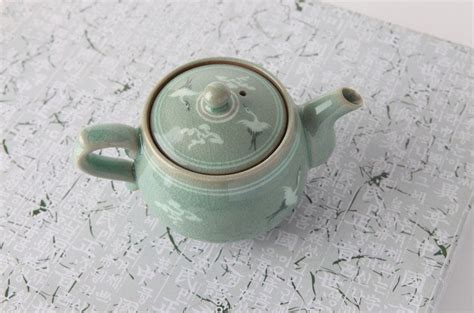 Handmade Korean Celadon Tea Set For 3 With Gift Box Clouds And Cranes