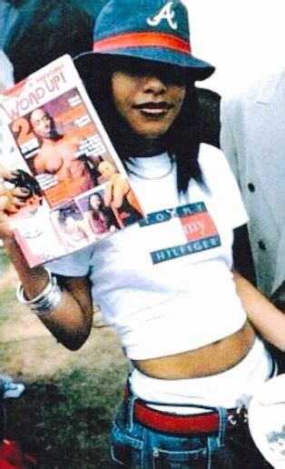 Aaliyah Haughton Luvs 2pac ️ Aaliyah Aaliyah Style Aaliyah Outfits