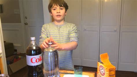 Big Reaction Coke And Mentos Vs Vinegar And Baking Soda Youtube