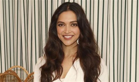 Deepika Padukone PREGNANT? Fans go crazy as THIS picture 'confirms' rumours