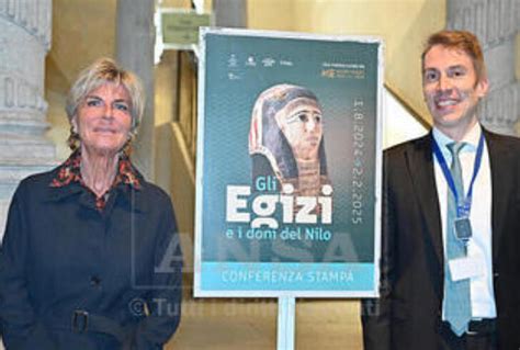 Acque Agitate Al Museo Egizio Di Torino Zahi Hawass Presidente