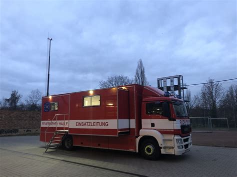 Feuerwehren In Sachsen Anhalt Neues Hochmodernes Spezialfahrzeug F R