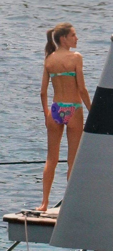 Pin En Queen Letizia En Bikinis Reina Letizia