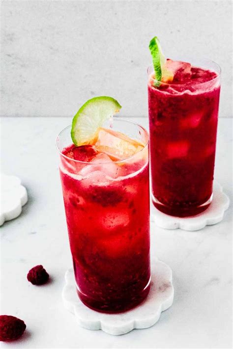 Raspberry Fizz Mocktail