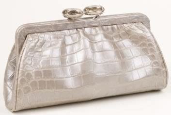 Hollywood Trendy: Latest Bridal Clutch Purses Collection