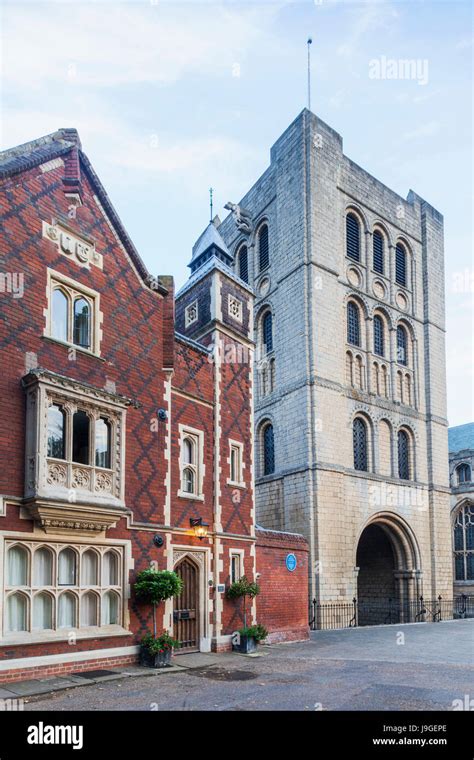 Norman Tower Hi Res Stock Photography And Images Alamy