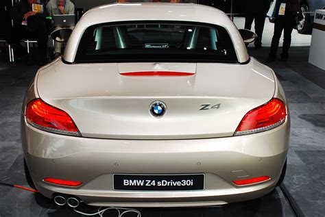 BMW Z4 sDrive30i Detroit (2009) - picture 7 of 8