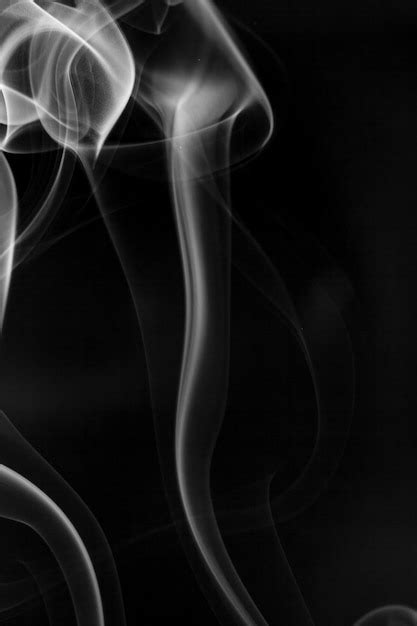 Movimiento De Humo Blanco Sobre Fondo Negro Foto Premium