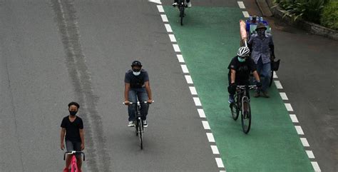 Petuah Pemprov Dki Jakarta Ke Pesepeda Buntut Jari Tengah Pemotor Plat Aa