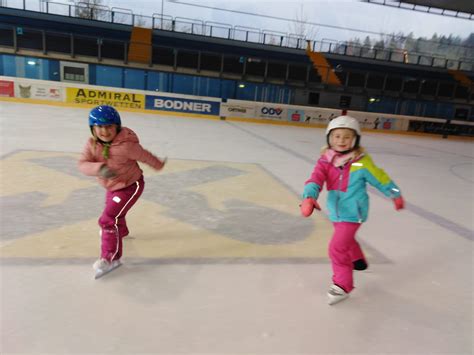 Beim Eislaufen Volksschule Oberlangkampfen