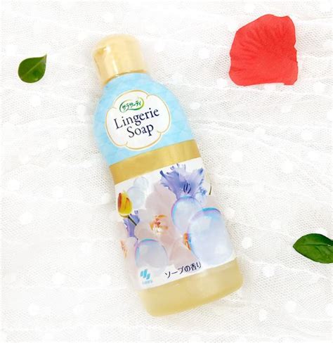 Nước giặt đồ lót Lingerie Soap