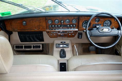 Daimler DS420 1968 - 1992 Limousine :: OUTSTANDING CARS