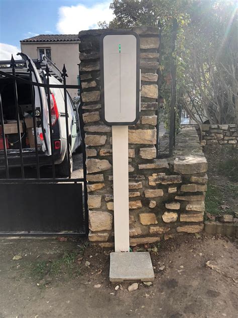 Installateur borne de recharge à Nîmes Rénova solutions