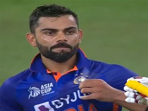 Watch Virat Kohli Kisses India Jersey After Completing Second