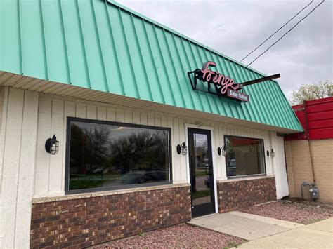 Listing ID: 20184491 | Building For Lease - 1423 S Park St, Madison, WI