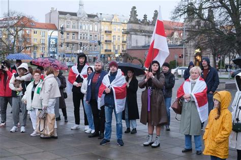 24Kurier pl Białorusini świętowali Dzień Wolności na pl Solidarności