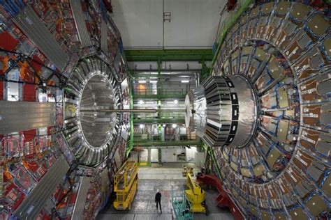 Higgs Boson Cern Forscher Beobachten Erstmals Zerfall In Bottom Quarks