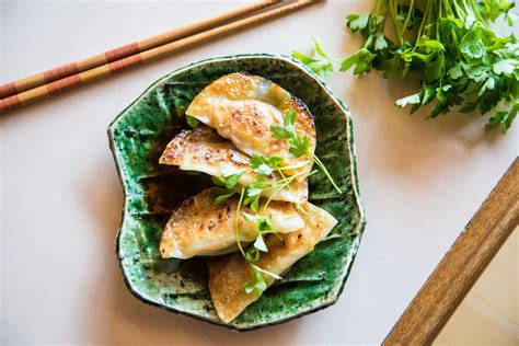 Japanische Teigtaschen Gyoza