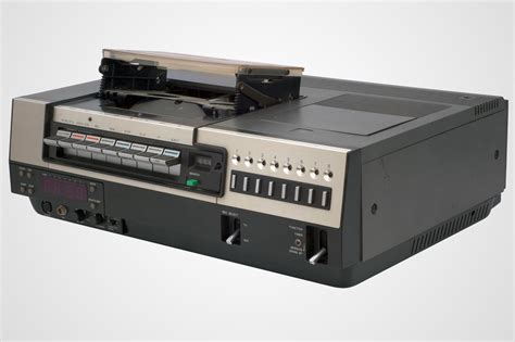 Forget 4K TVs: Most Americans Still Own a VCR - NBC News