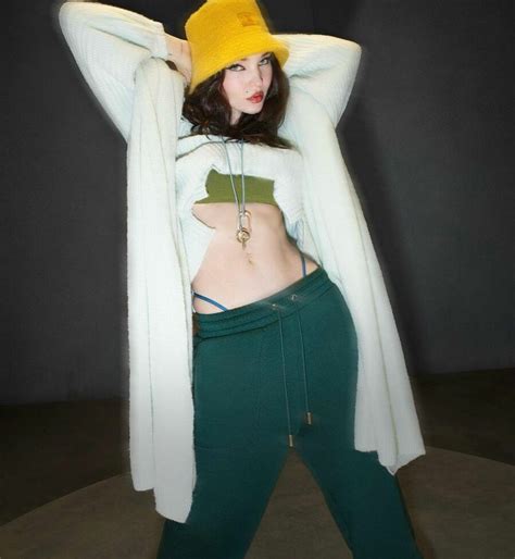 Dove Cameron Nude Porn Pictures Xxx Photos Sex Images Pictoa